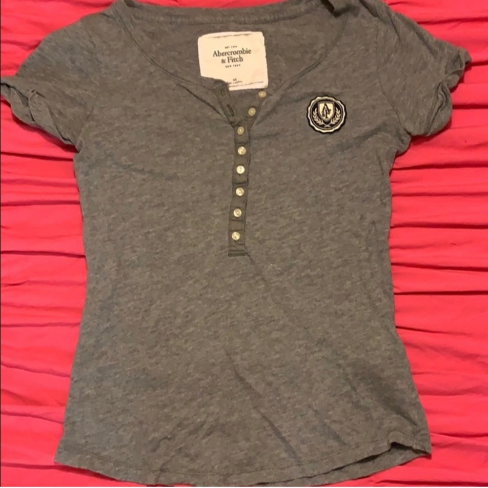 Abercrombie and Fitch extra small tee